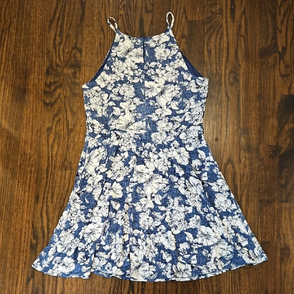 Women's Fortune And Ivy‎ Floral Blue and White Dress - Picture 2 of 7